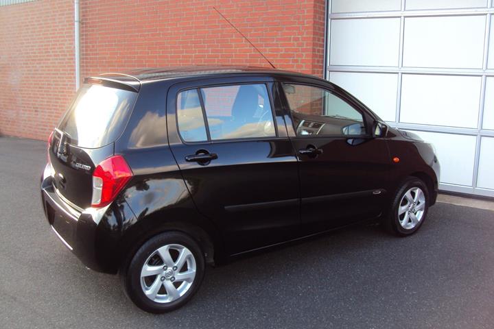 Sort Suzuki Celerio fra 2019