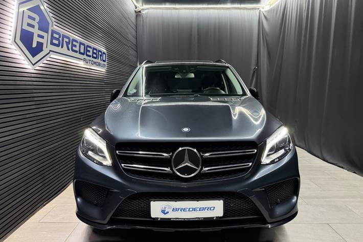 Grå Mercedes GLE350 d fra 2015