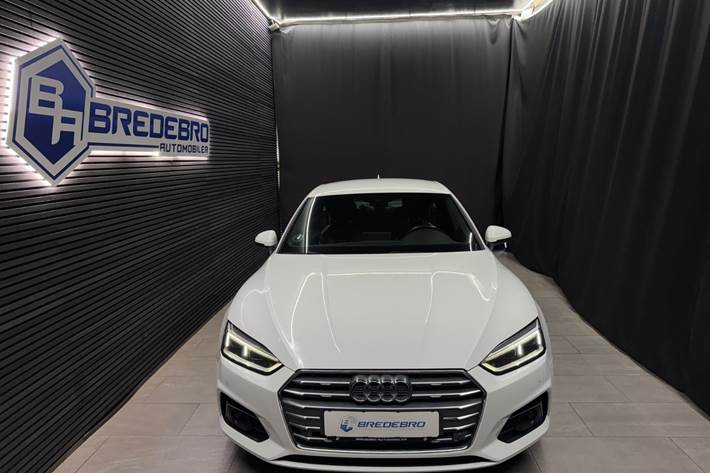 Hvid Audi A5 fra 2019