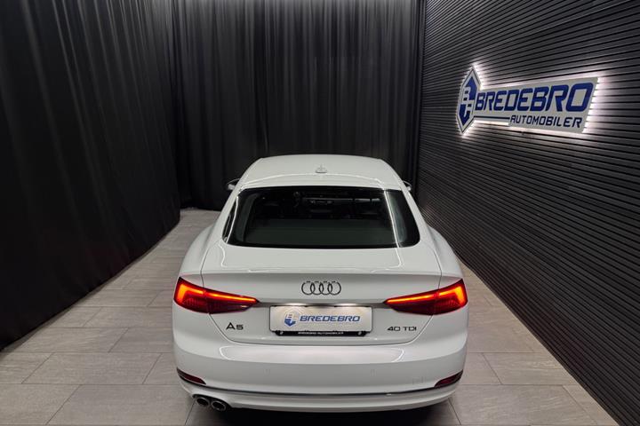 Hvid Audi A5 fra 2019