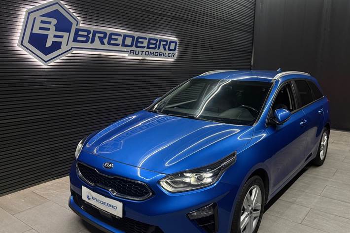 Blå Kia Ceed fra 2019
