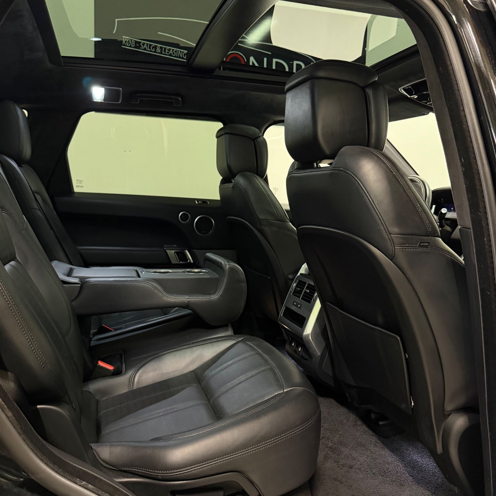 Sort Land Rover Range Rover sport fra 2018