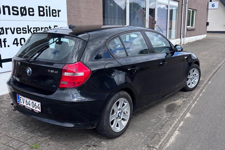 undefined BMW 118d fra 2009