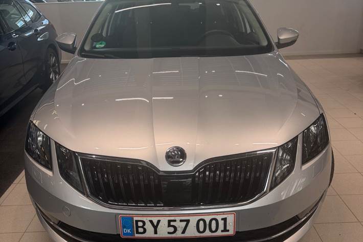 Sølv Skoda Octavia fra 2018