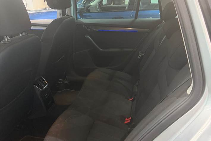 Sølv Skoda Octavia fra 2018