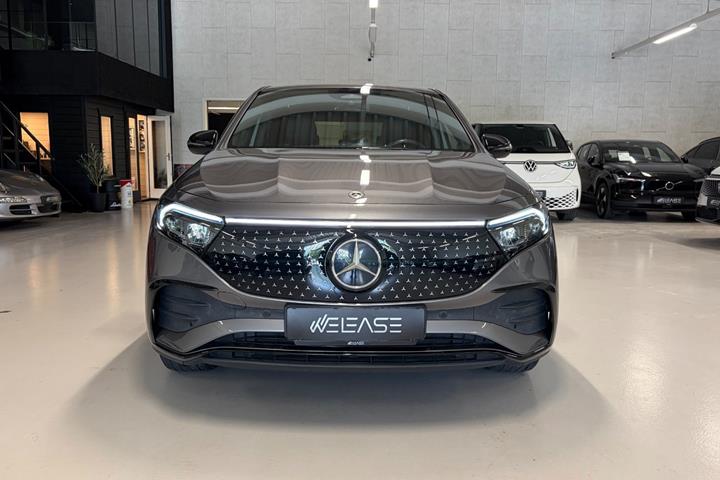 Grå Mercedes EQA250+ fra 2025