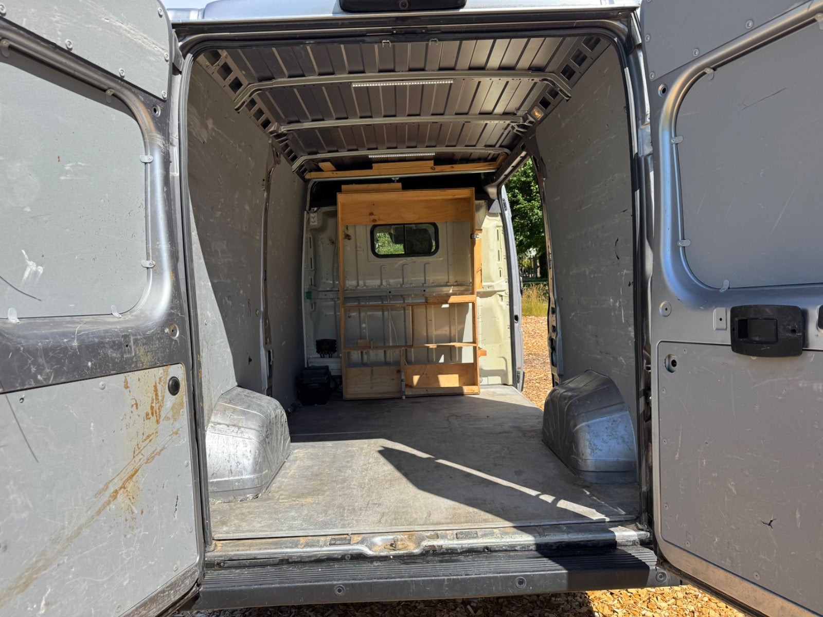 Sølv Peugeot Boxer 333 fra 2021