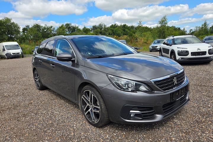 undefined Peugeot 308 fra 2019 set udefra