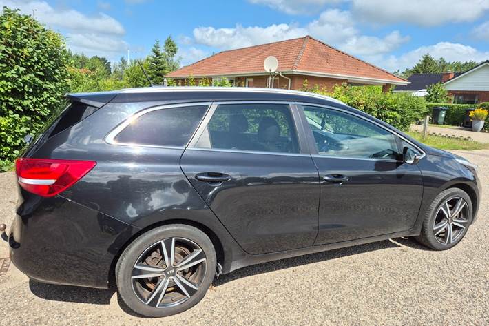 Grøn Kia Ceed fra 2016