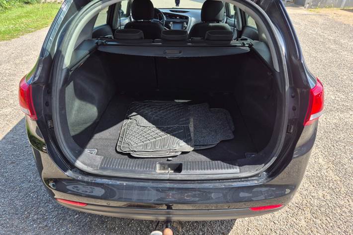Grøn Kia Ceed fra 2016