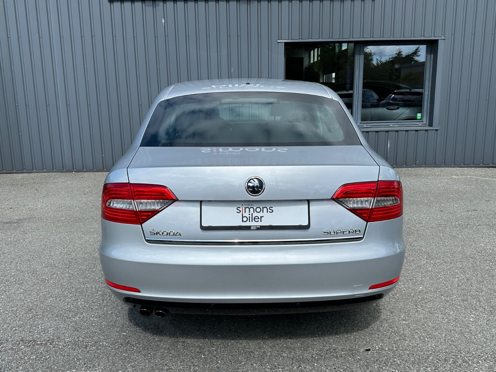 Sølv Skoda Superb fra 2014