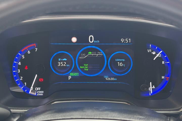 Grå Toyota Corolla fra 2019