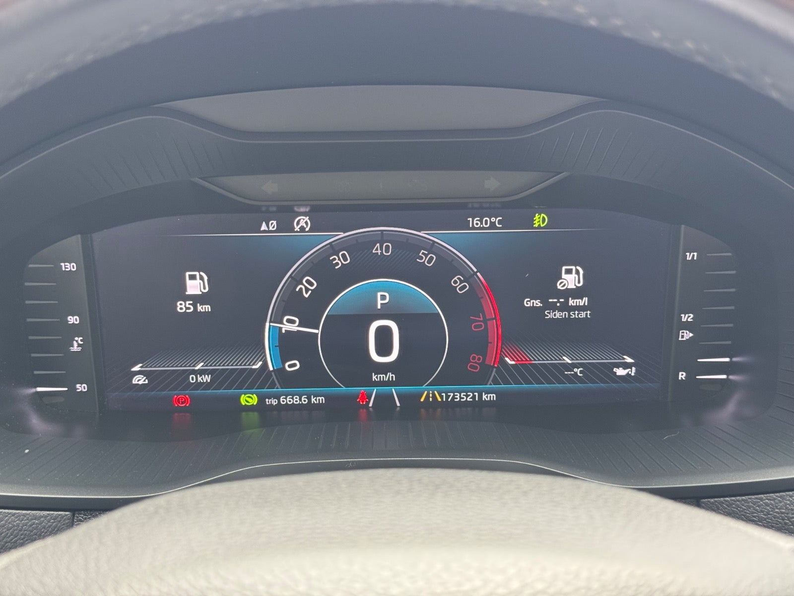 Sølv Skoda Karoq fra 2019