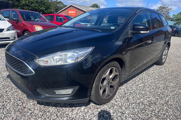 Bronze Ford Focus fra 2015 set udefra