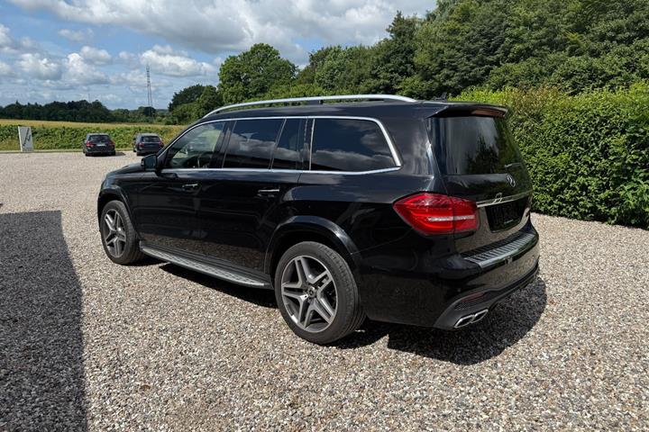 undefined Mercedes GLS350 d fra 2017 set udefra