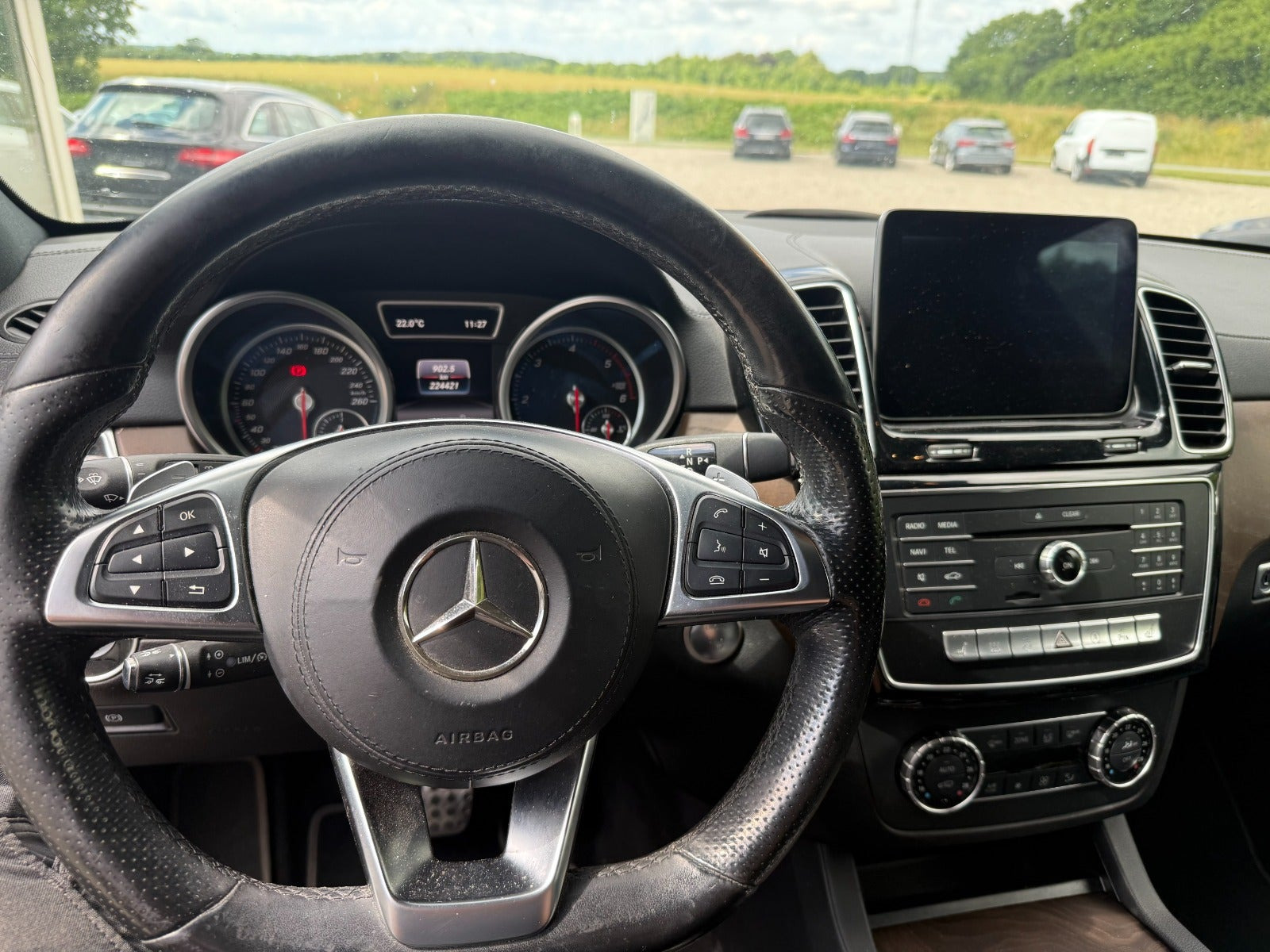 undefined Mercedes GLS350 d fra 2017 set indefra
