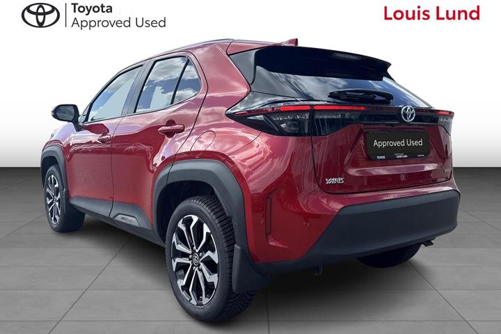 Rød Toyota Yaris Cross fra 2022