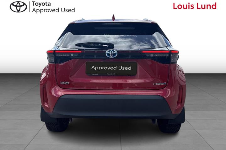 Rød Toyota Yaris Cross fra 2022