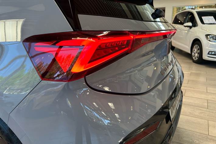 Grå Cupra Born fra 2022