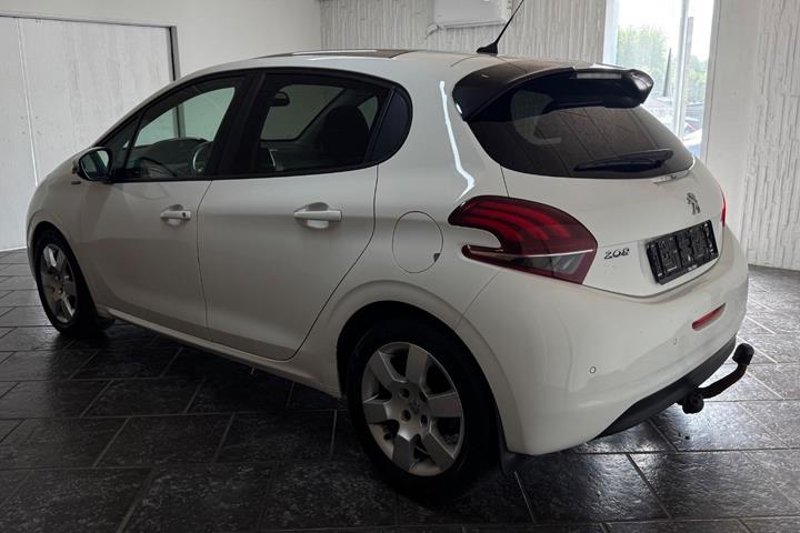 Hvid Peugeot 208 fra 2019