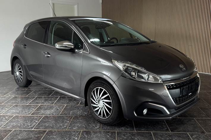 undefined Peugeot 208 fra 2018