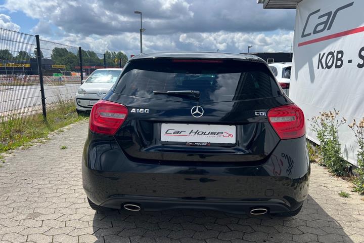 Sort Mercedes A180 fra 2014