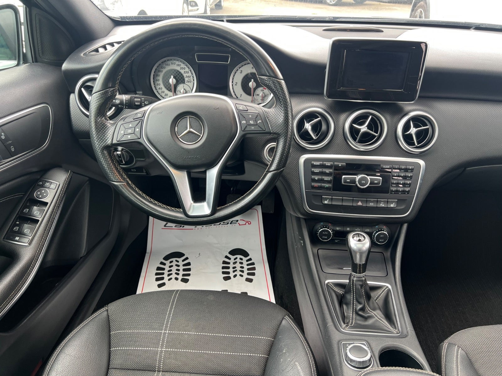 Sort Mercedes A180 fra 2014