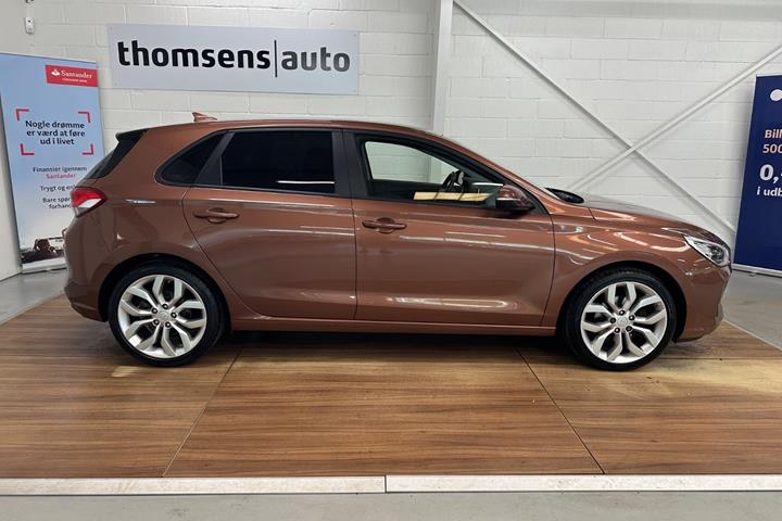 Bronze Hyundai i30 fra 2017