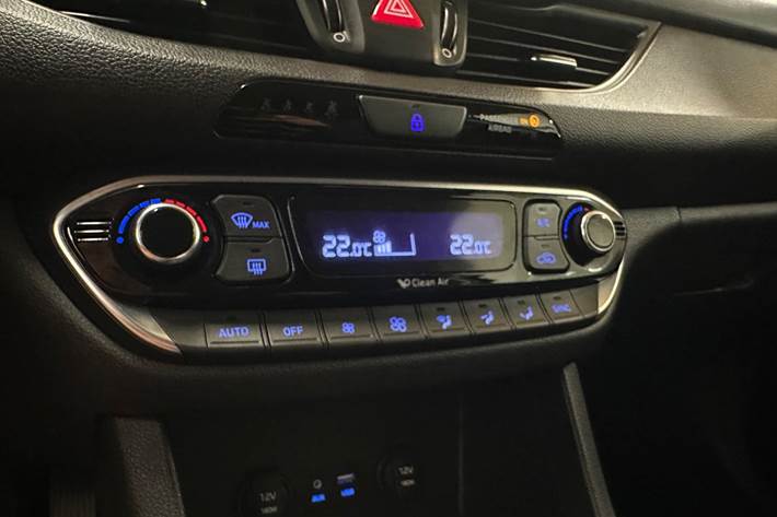 Bronze Hyundai i30 fra 2017