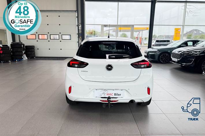 Hvid Opel Corsa fra 2020
