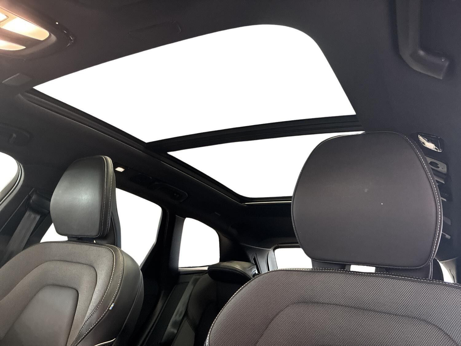 Rød Volvo XC60 fra 2022