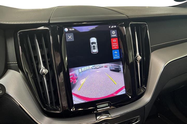 Rød Volvo XC60 fra 2022