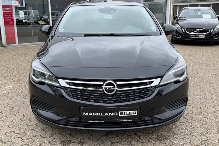 undefined Opel Astra fra 2017