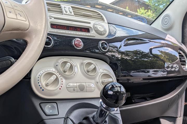 Sort Fiat 500 fra 2012