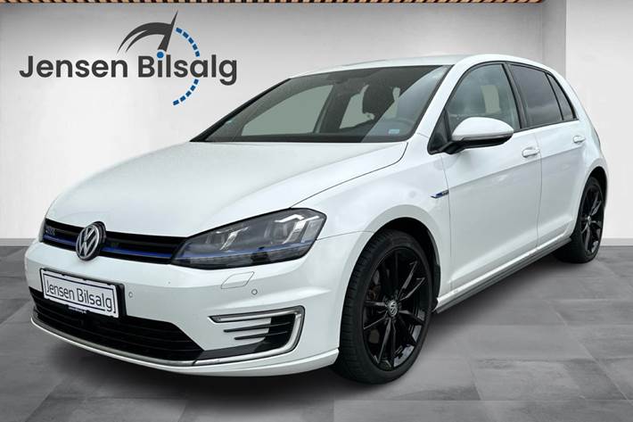 Sort VW Golf VII fra 2015