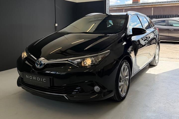 undefined Toyota Auris fra 2017 set udefra