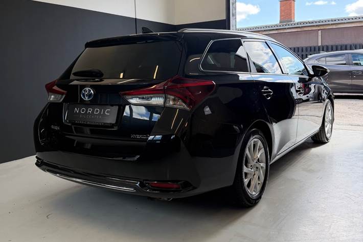 undefined Toyota Auris fra 2017
