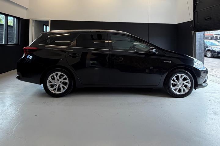 undefined Toyota Auris fra 2017