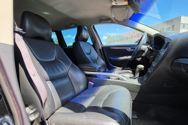 undefined Volvo XC70 fra 2002 set indefra