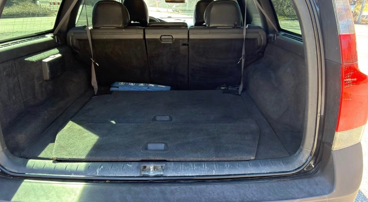 undefined Volvo XC70 fra 2002 set indefra