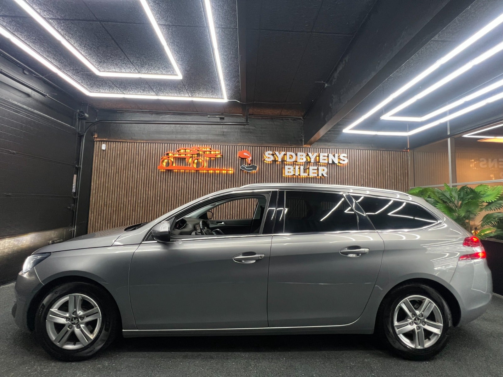 undefined Peugeot 308 fra 2015