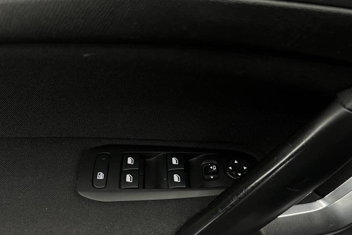 undefined Peugeot 308 fra 2015