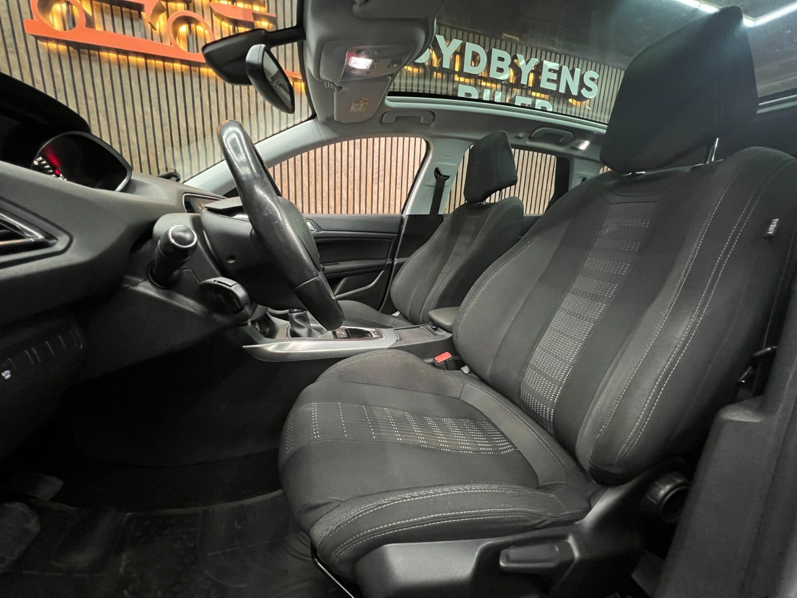 undefined Peugeot 308 fra 2015