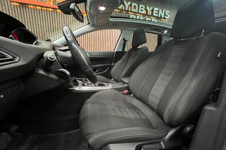 undefined Peugeot 308 fra 2015