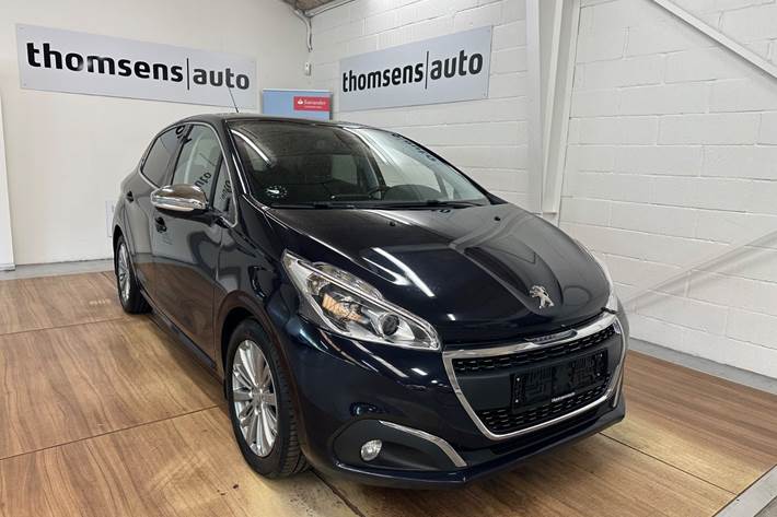 Sort Peugeot 208 fra 2016