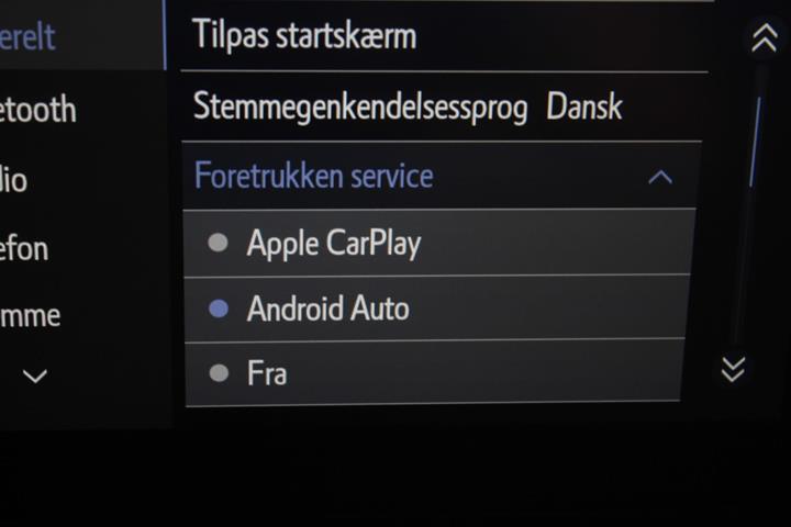 Grå Toyota Corolla fra 2020