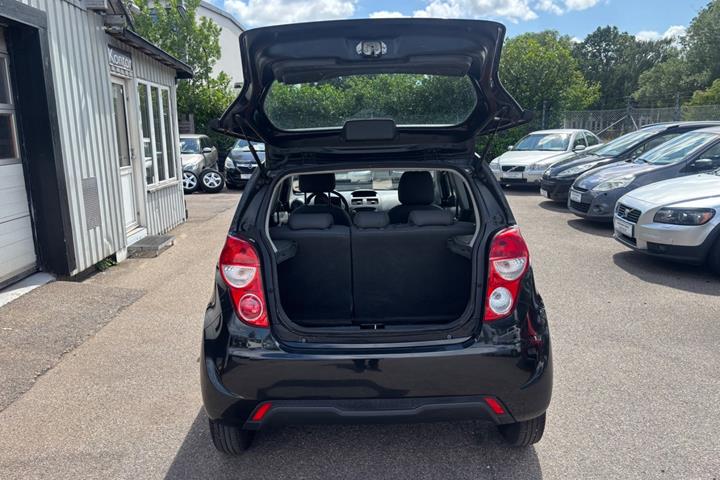 Sort Chevrolet Spark fra 2014