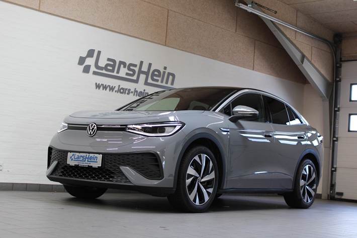Grå VW ID.5 fra 2024 set udefra