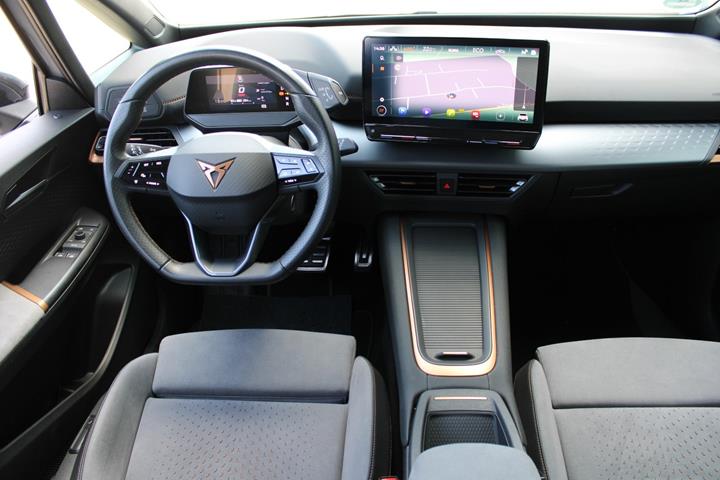 Grå Cupra Born fra 2024