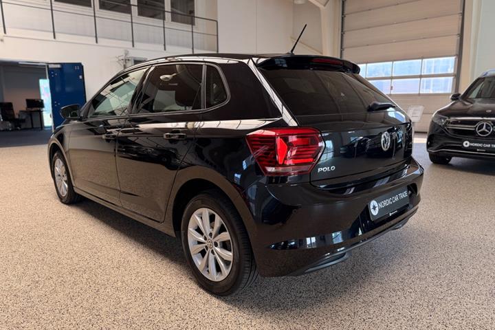 Sort VW Polo fra 2020